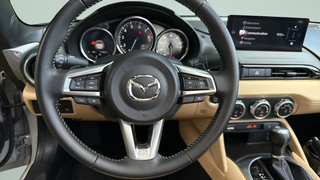 Used 2024 MAZDA MX-5 Miata RF Grand Touring w/ Weather Package RWD image 16