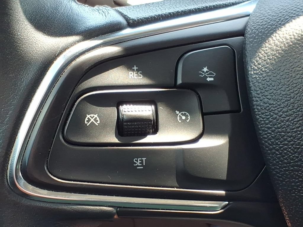 Used 2023 Buick Encore GX Preferred w/ Cold Weather Comfort Package AWD/4WD image 23