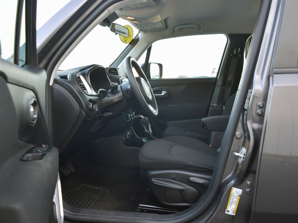 Used 2020 Jeep Renegade Sport image 29