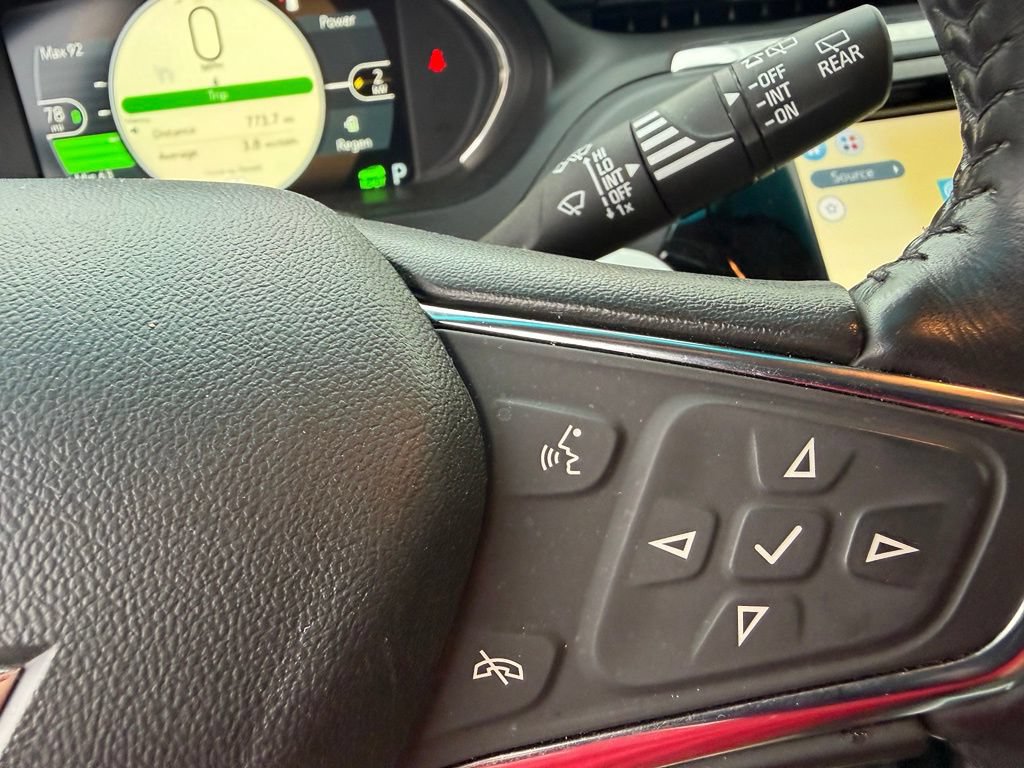 Used 2020 Chevrolet Bolt LT FWD image 8