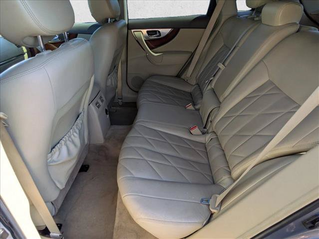 Used 2011 INFINITI FX35 2WD w/ Premium Pkg image 18