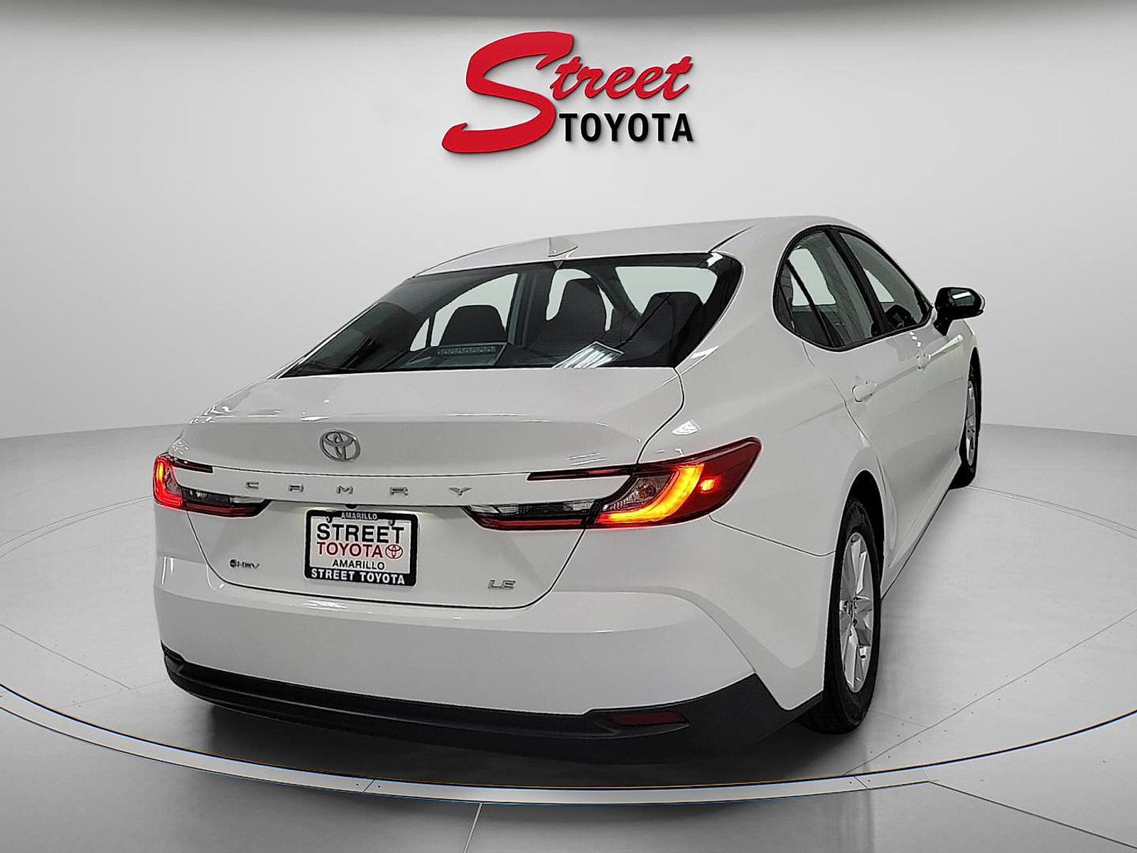 Certified 2025 Toyota Camry LE FWD image 4