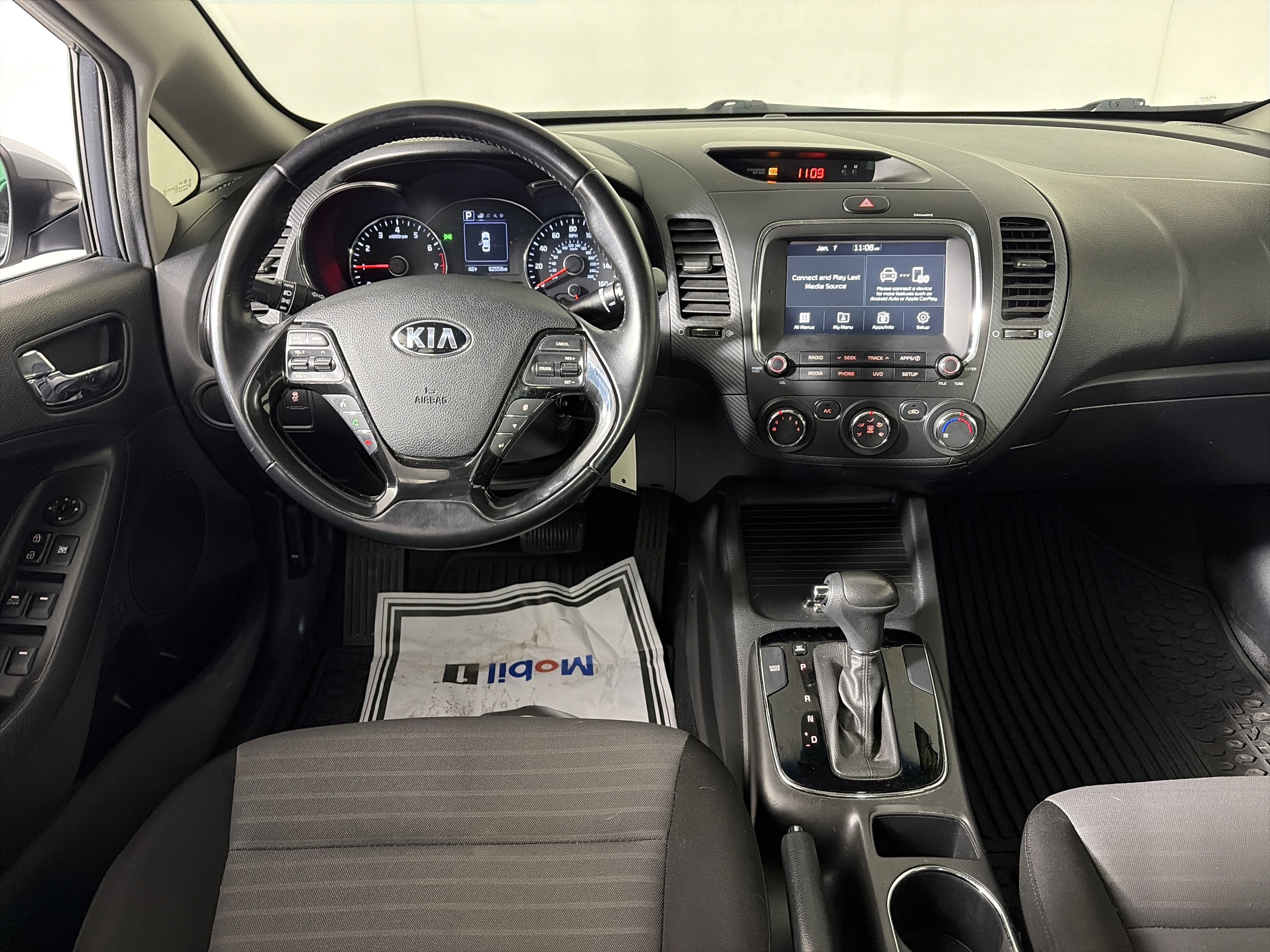 Used 2018 Kia Forte S image 43