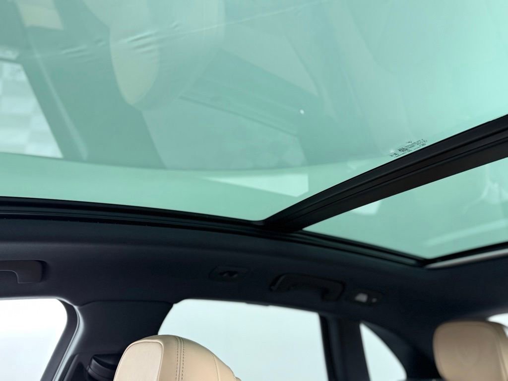 New 2026 Porsche Macan AWD/4WD image 31