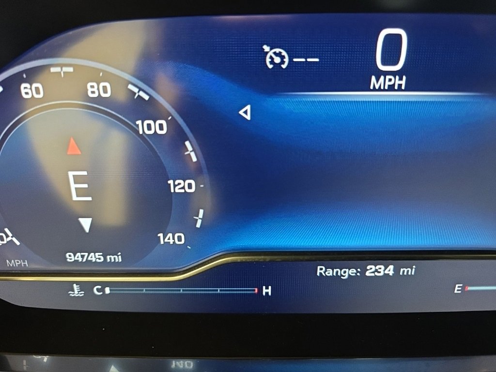 Used 2023 Chevrolet Tahoe Z71 w/ Luxury Package image 17