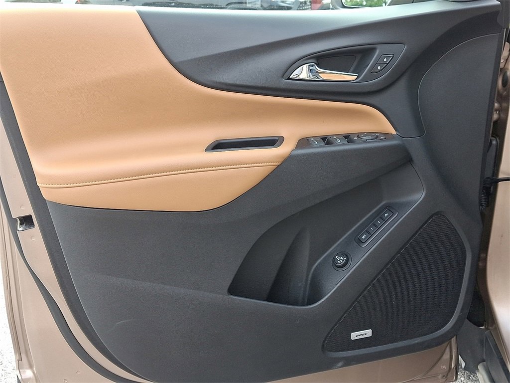Used 2018 Chevrolet Equinox Premier image 13