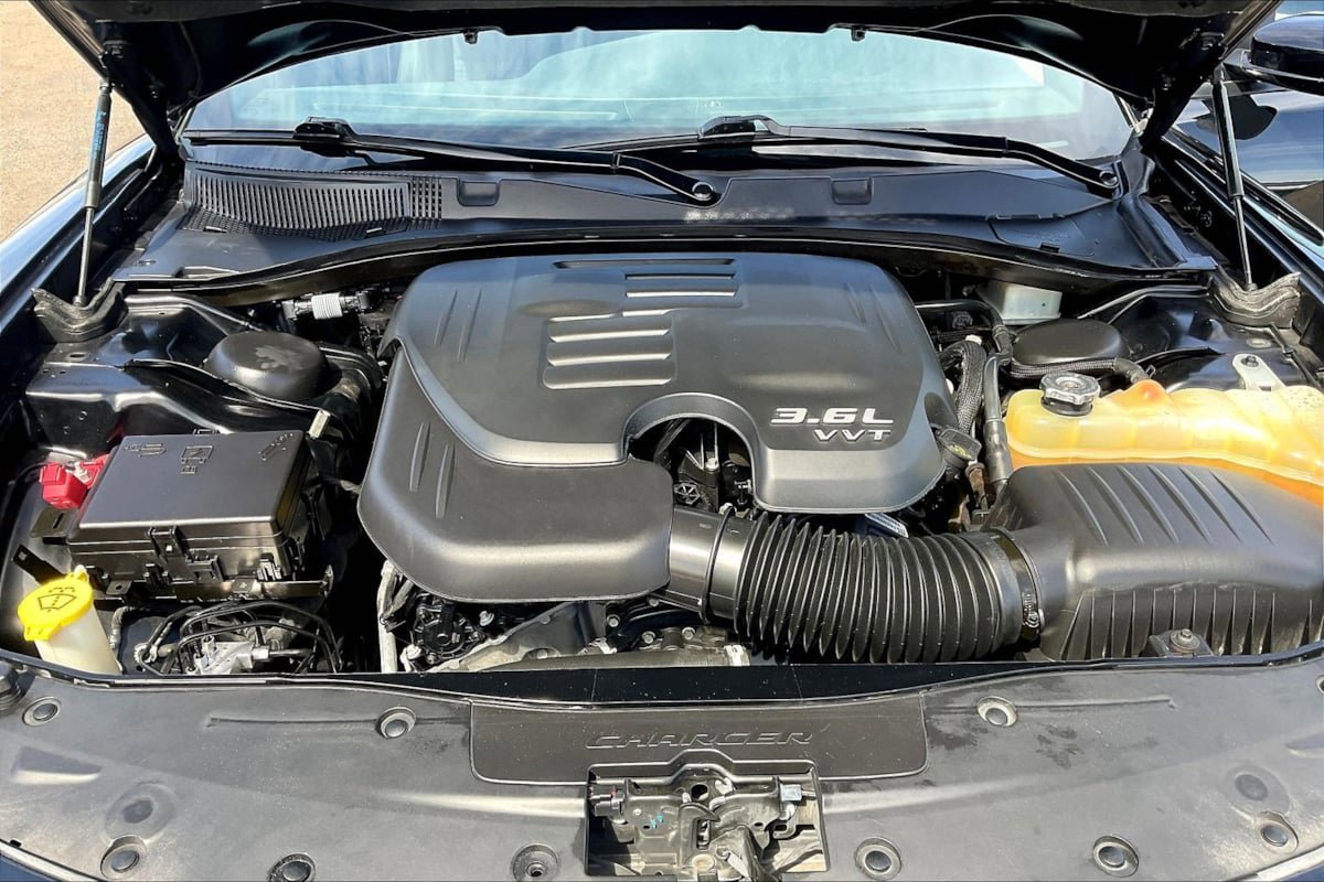 Used 2019 Dodge Charger GT image 10