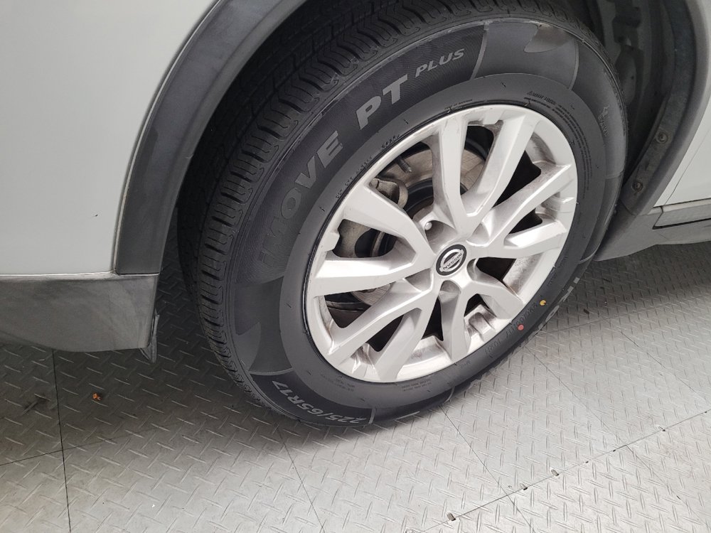 Used 2019 Nissan Rogue SV FWD image 31