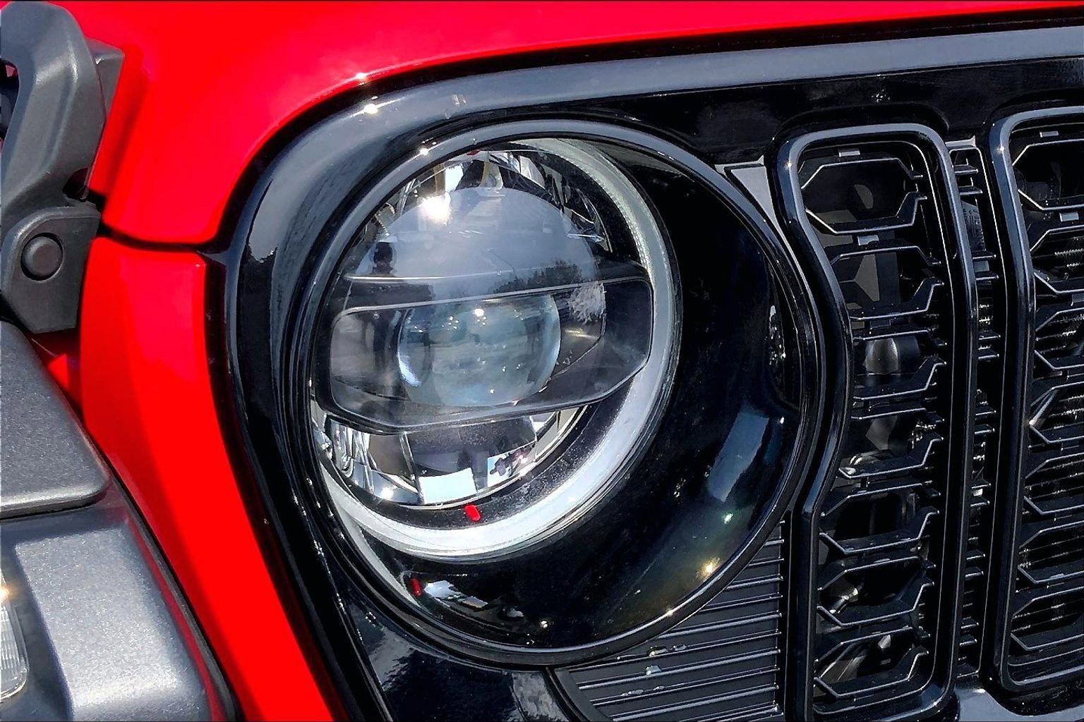 Certified 2024 Jeep Wrangler Unlimited Sport AWD/4WD image 24