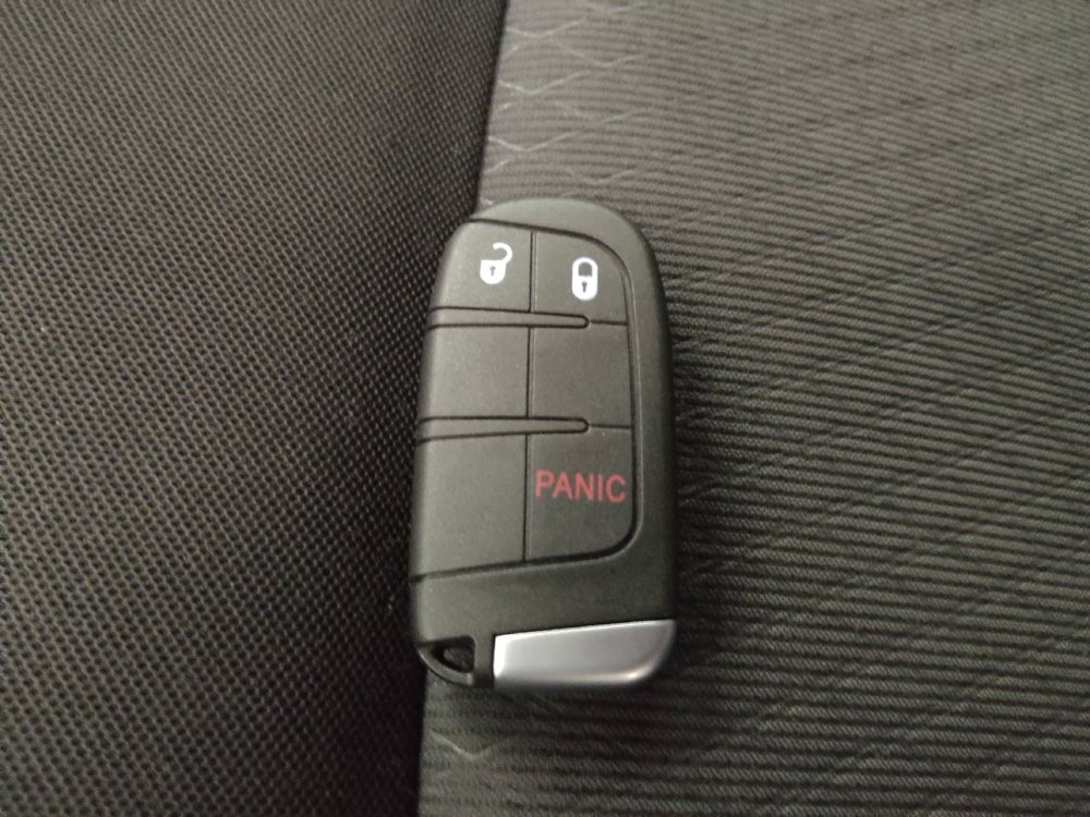 Used 2021 Jeep Renegade Latitude image 32