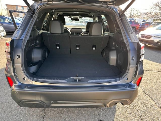 Used 2025 Subaru Forester Limited AWD/4WD image 28
