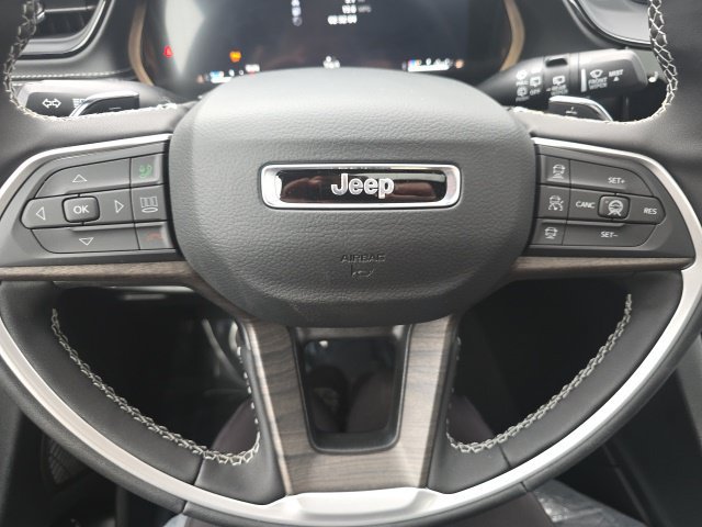 New 2026 Jeep Grand Cherokee Altitude AWD/4WD image 12