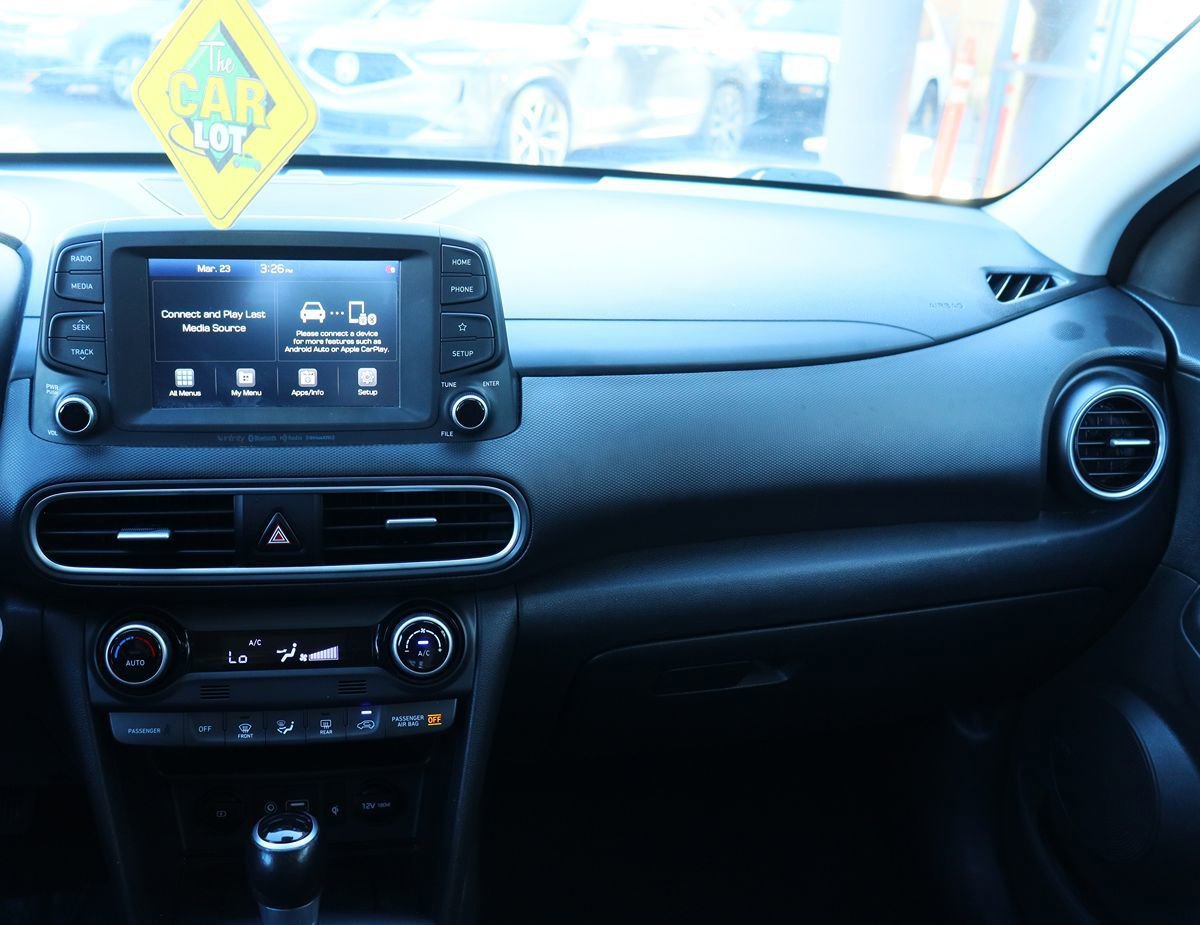 Used 2021 Hyundai Kona Limited AWD/4WD image 44