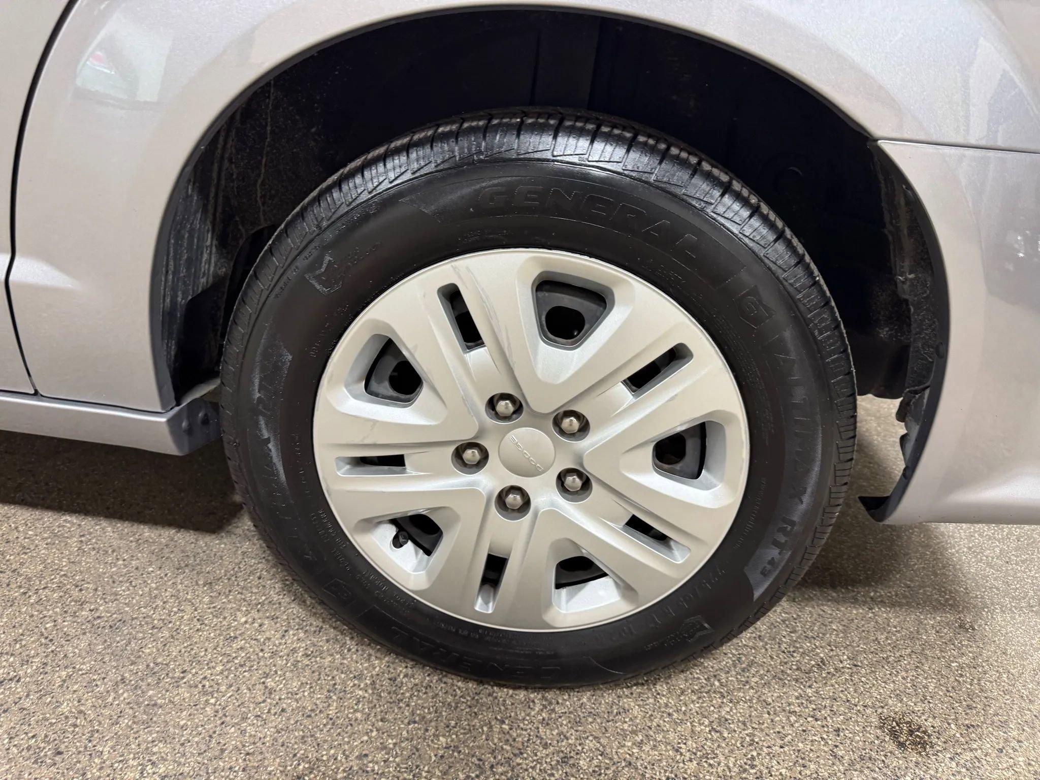 Used 2018 Dodge Grand Caravan SE image 62