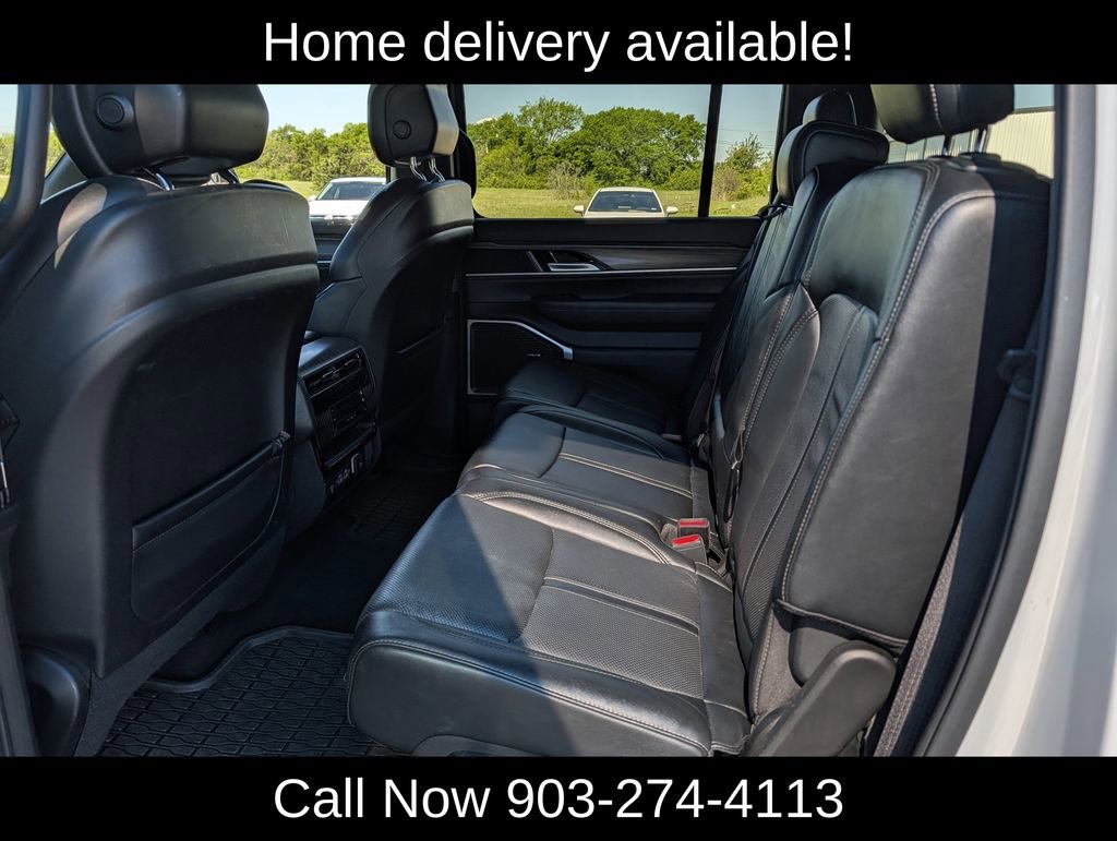 Used 2024 Jeep Wagoneer L Series II w/ Flexible Seating Group image 28