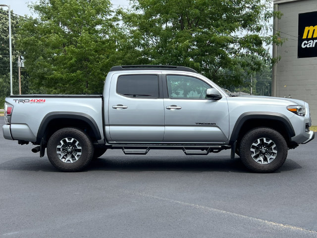 Used 2023 Toyota Tacoma TRD Off-Road w/ TRD Premium Off Road Package AWD/4WD image 59