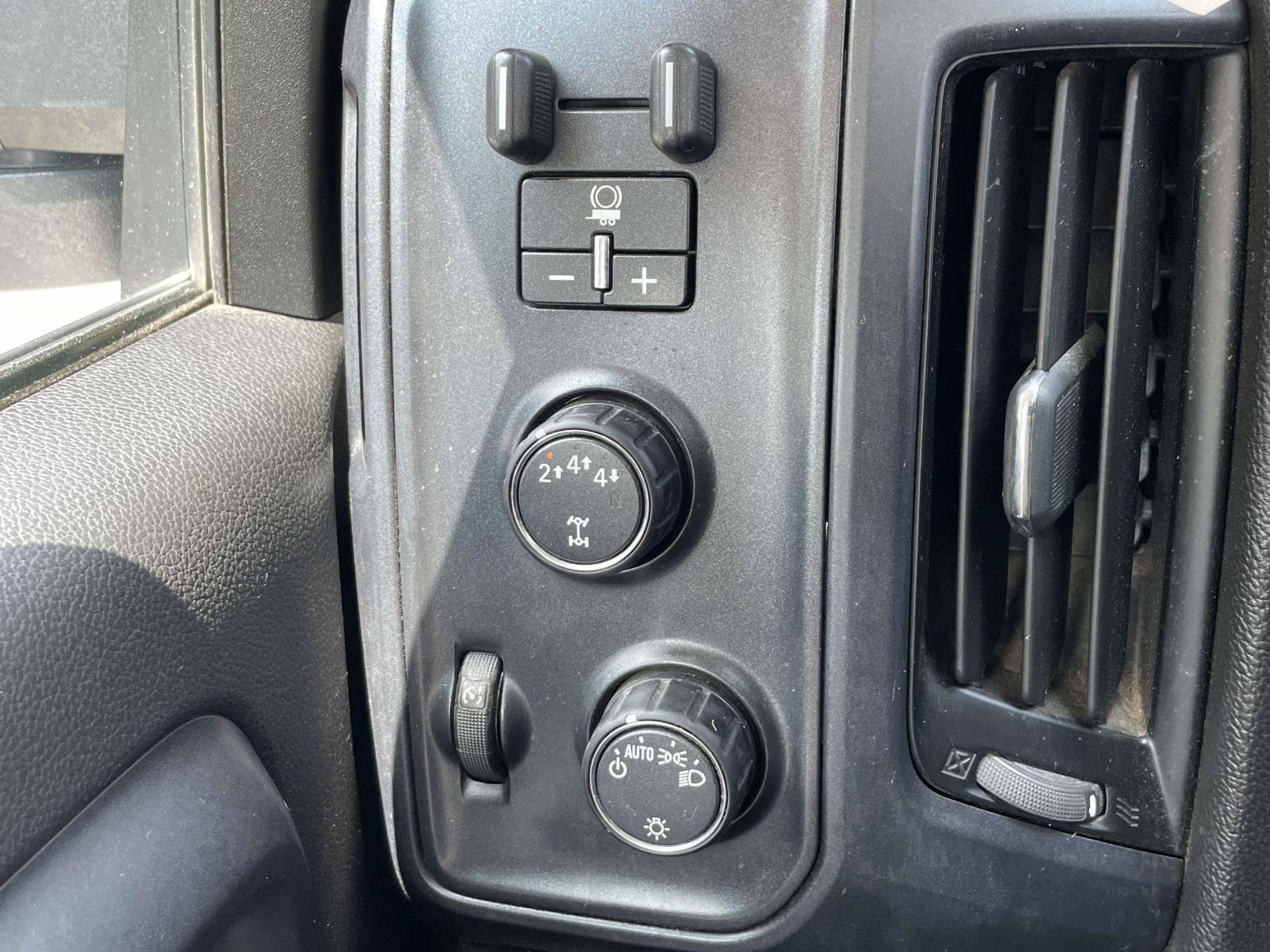 Used 2018 Chevrolet Silverado 3500 W/T w/ WT Convenience Package AWD/4WD image 30