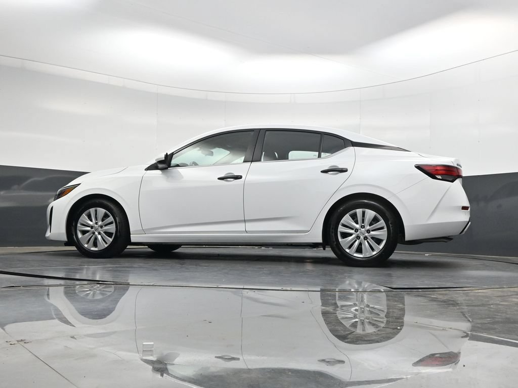 Used 2025 Nissan Sentra S FWD image 32