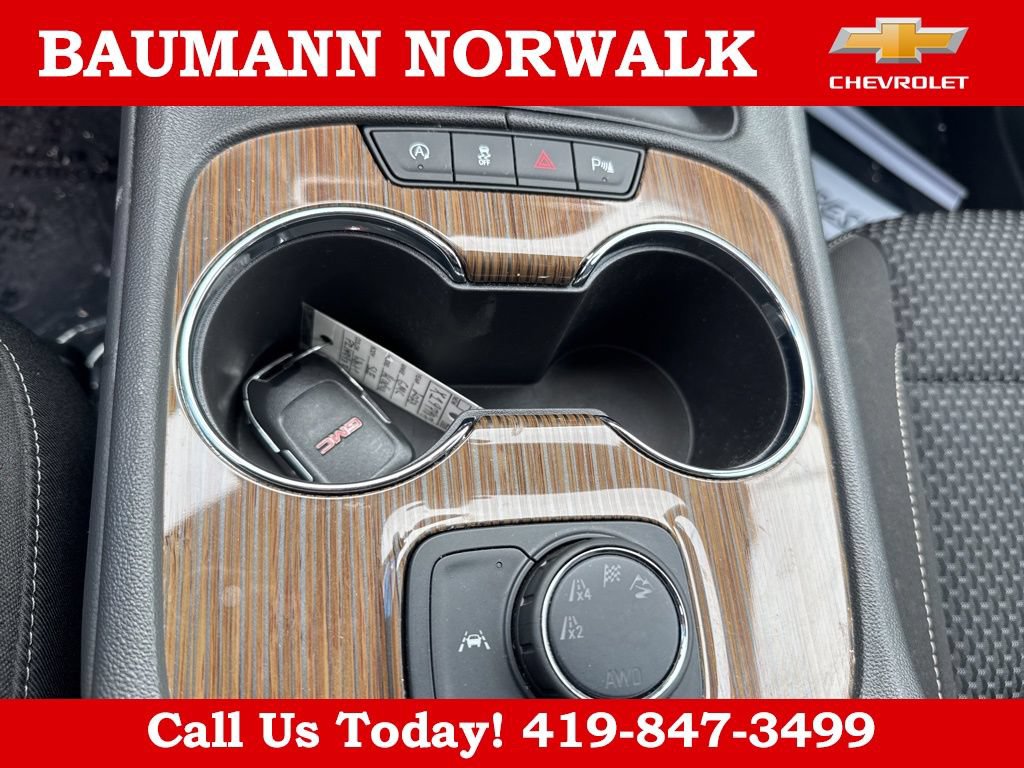 Used 2023 GMC Acadia SLE AWD/4WD image 24