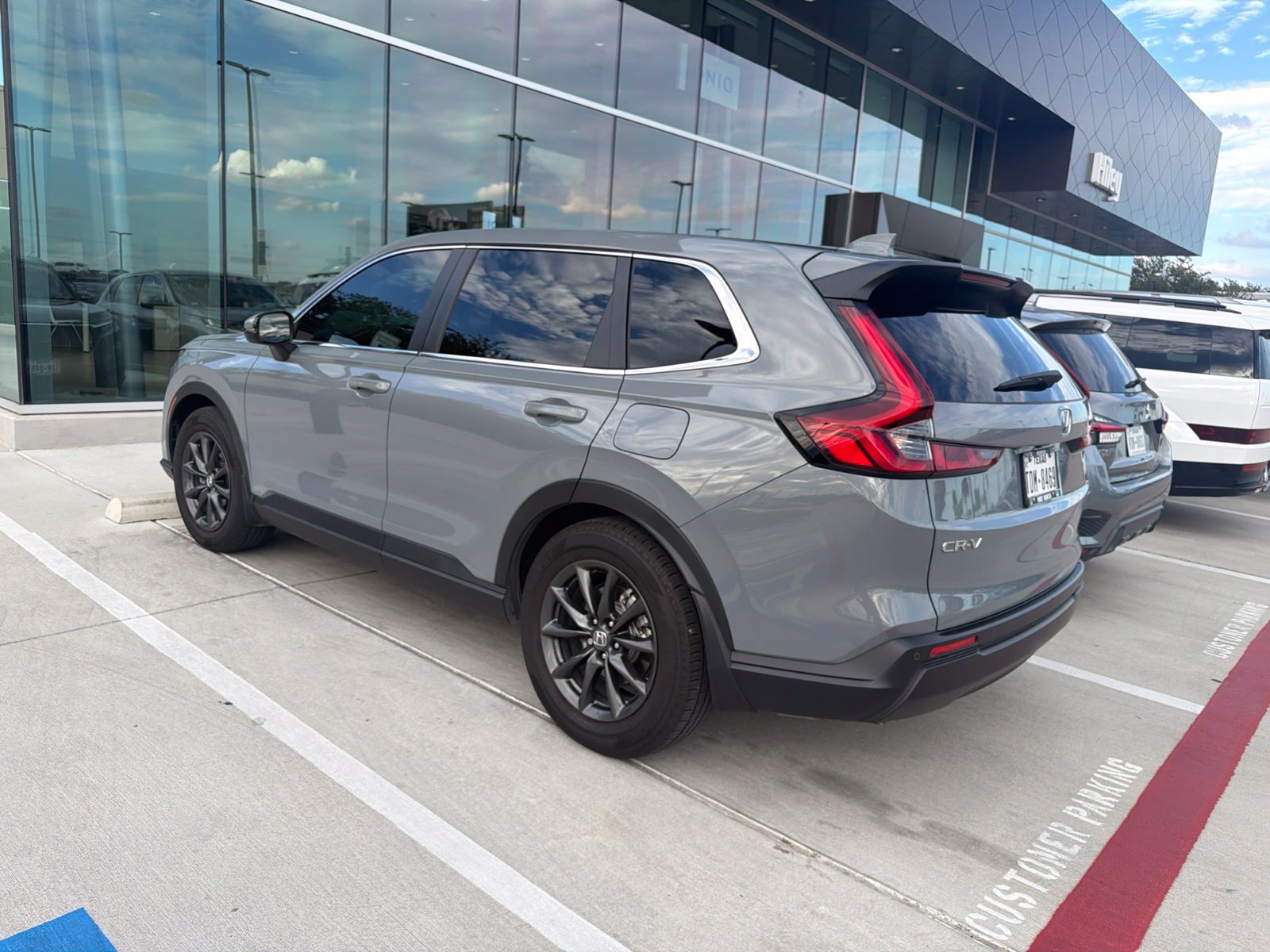 Used 2026 Honda CR-V EX-L image 8