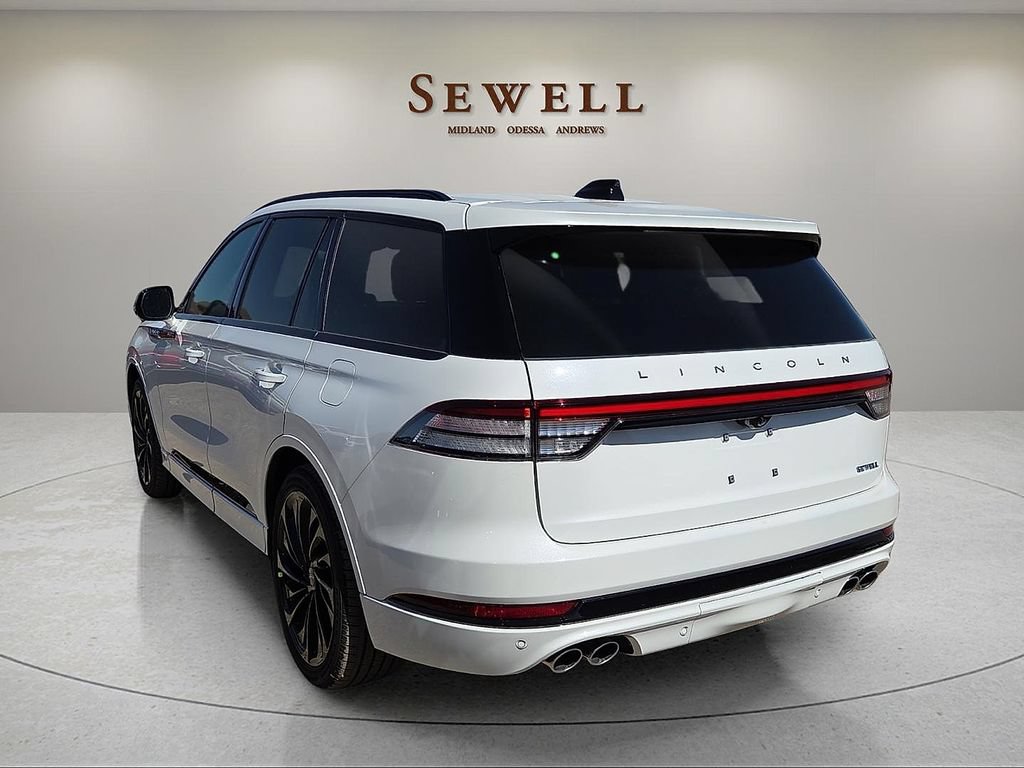 New 2026 Lincoln Aviator Reserve AWD/4WD image 3