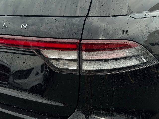 New 2026 Lincoln Aviator Reserve image 9