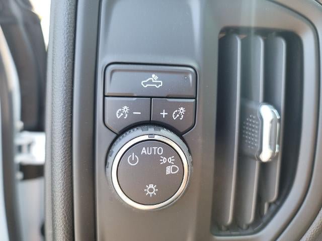 Used 2022 Chevrolet Silverado 1500 Custom RWD image 17