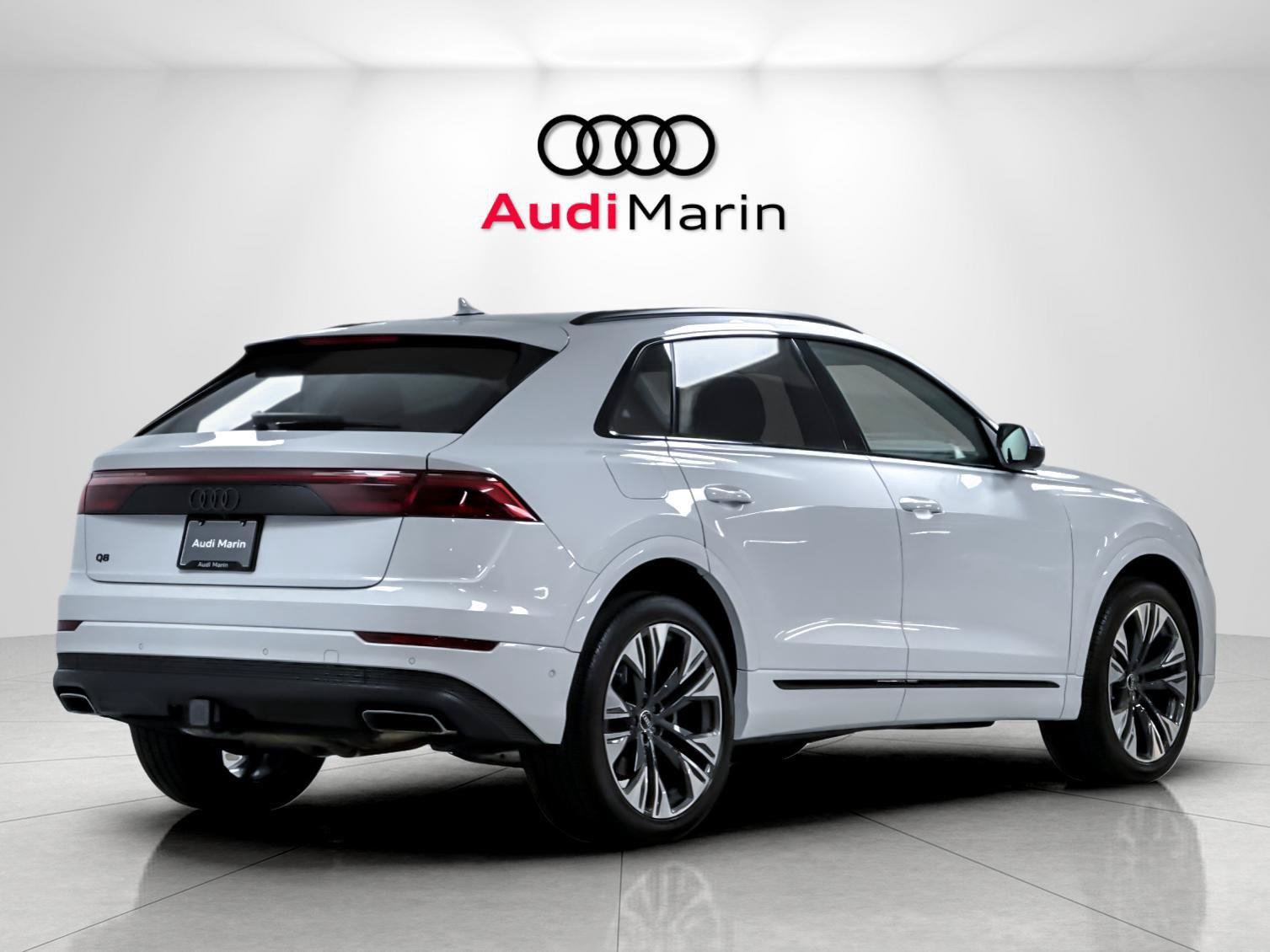 Certified 2024 Audi Q8 Premium Plus AWD/4WD image 5