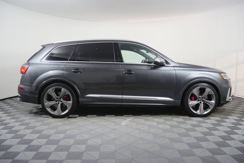 Used 2023 Audi SQ7 Prestige AWD/4WD image 2