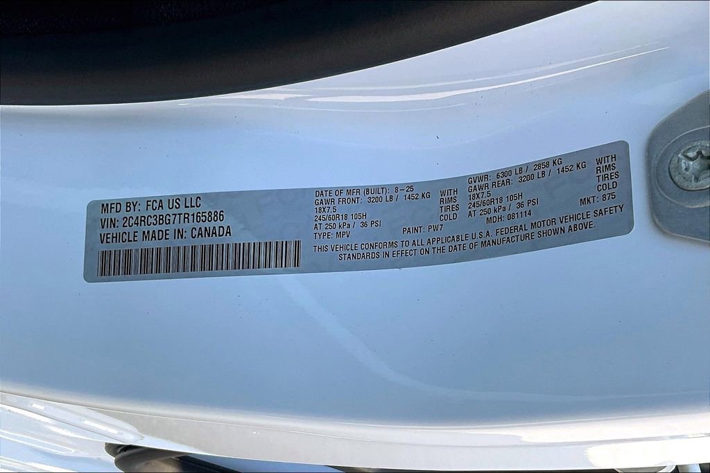 New 2026 Chrysler Pacifica Select image 12