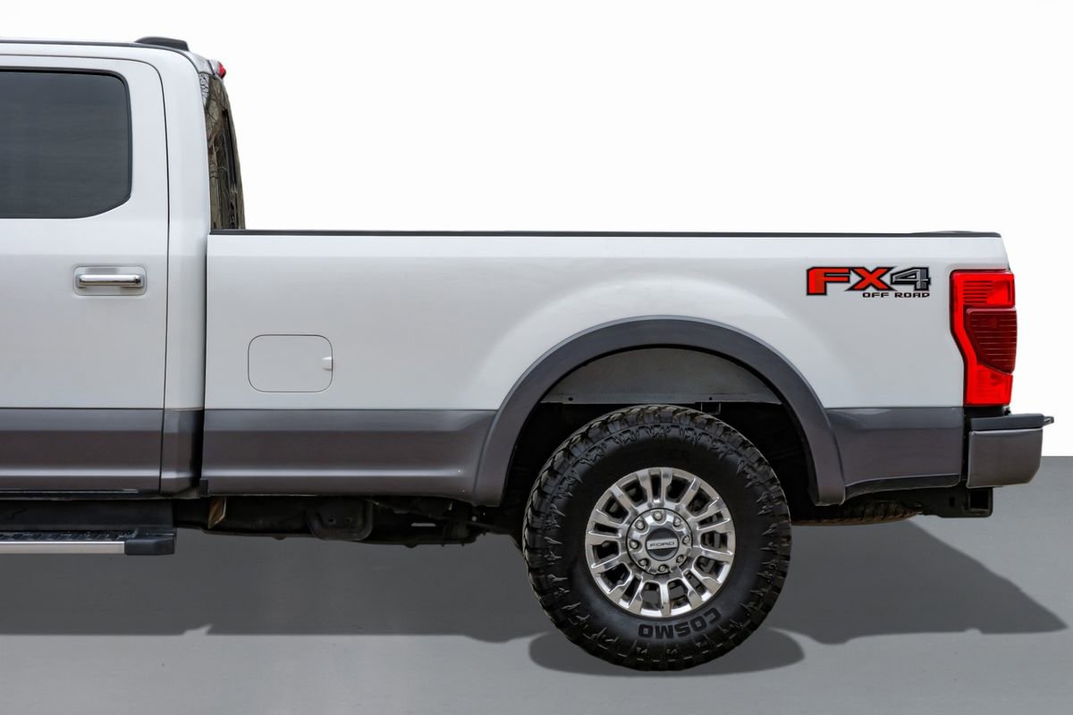 Used 2021 Ford F350 Lariat w/ Chrome Package image 11