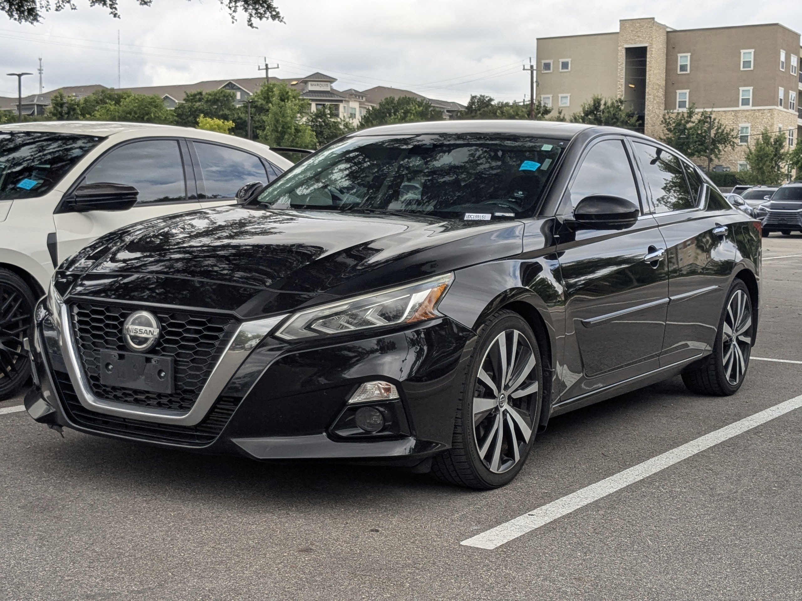 Used 2020 Nissan Altima 2.0 Platinum FWD image 3