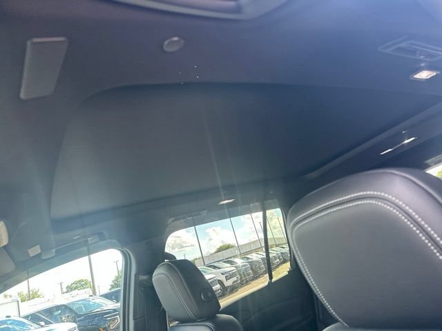 New 2026 Chevrolet Traverse LT w/ Sun and Wheel Package FWD image 15