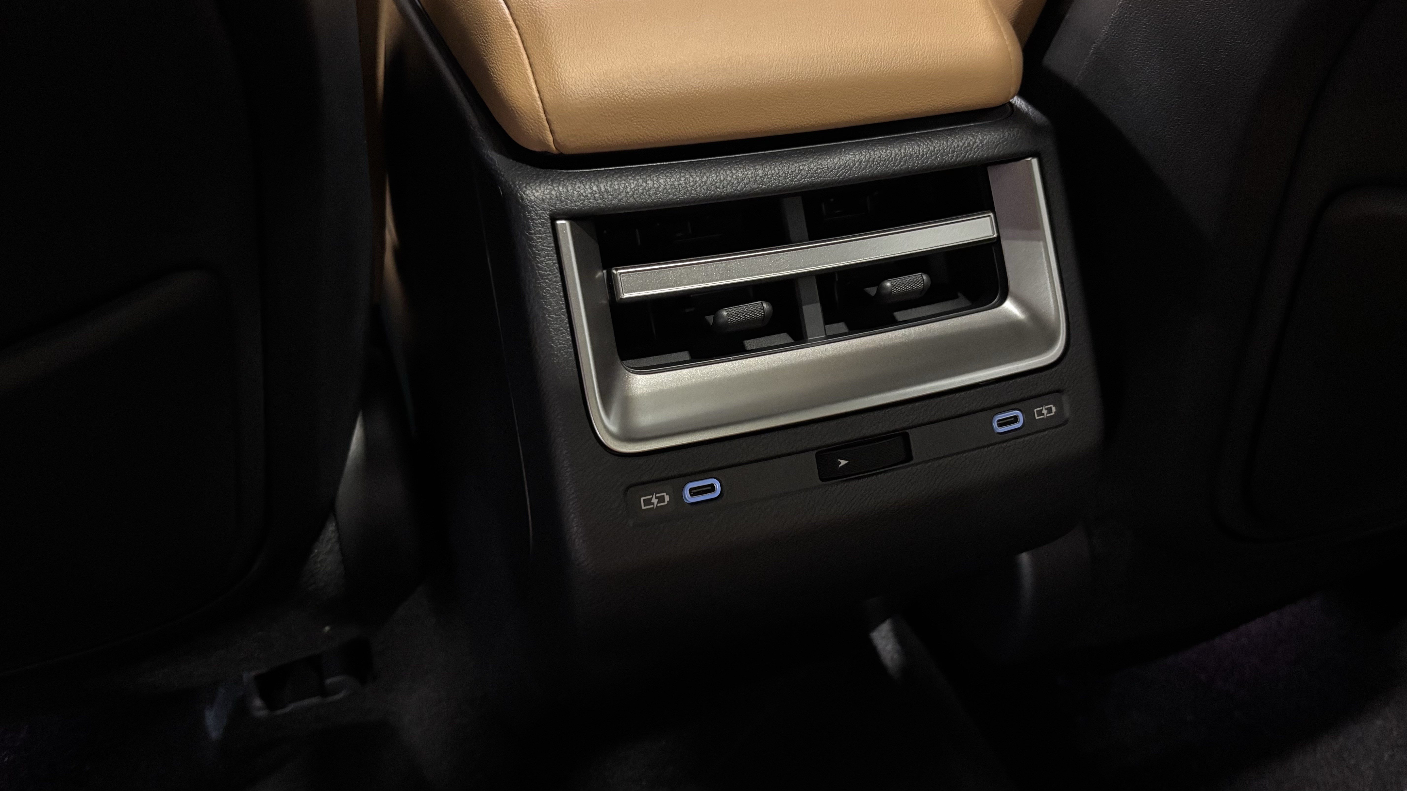 New 2026 Lexus ES 500e AWD/4WD image 36