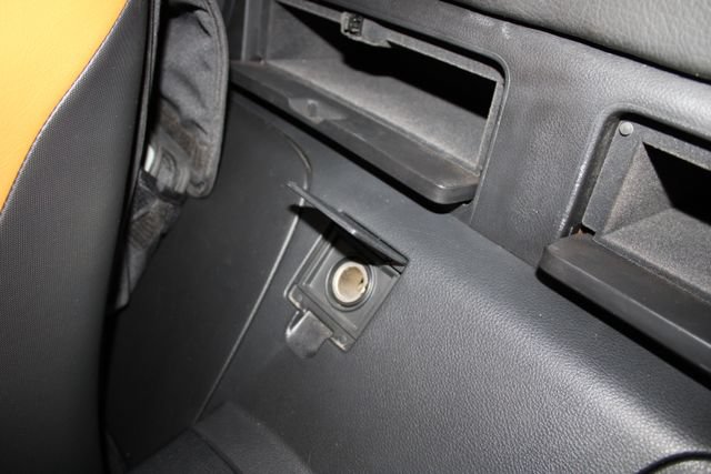 Used 2006 Nissan 350Z Touring w/ (N93) Cargo Convenience Pkg RWD image 17