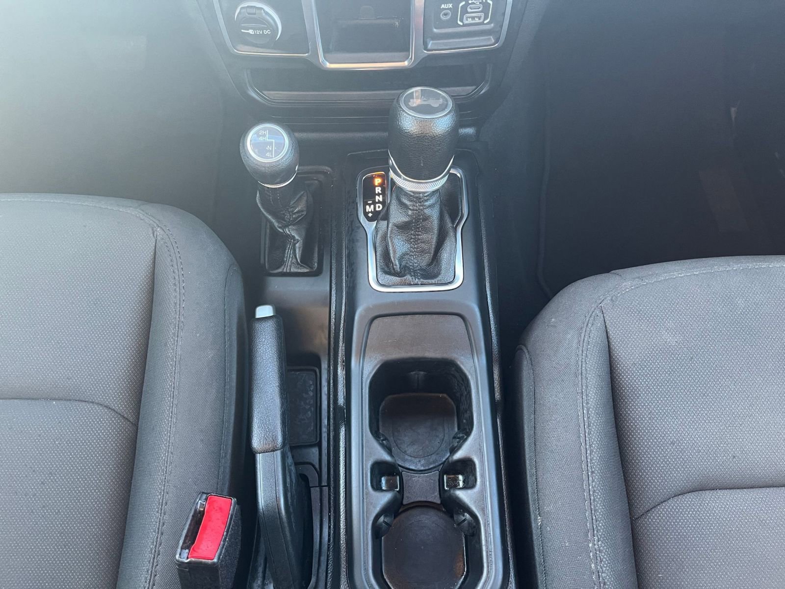 Used 2023 Jeep Wrangler Sport image 40