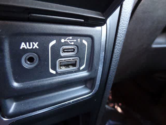Used 2024 Jeep Gladiator Sport AWD/4WD image 32