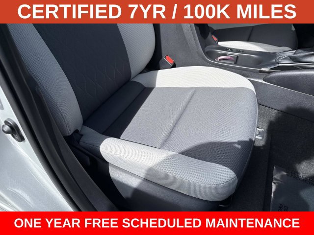 Used 2025 Toyota Corolla LE FWD image 10