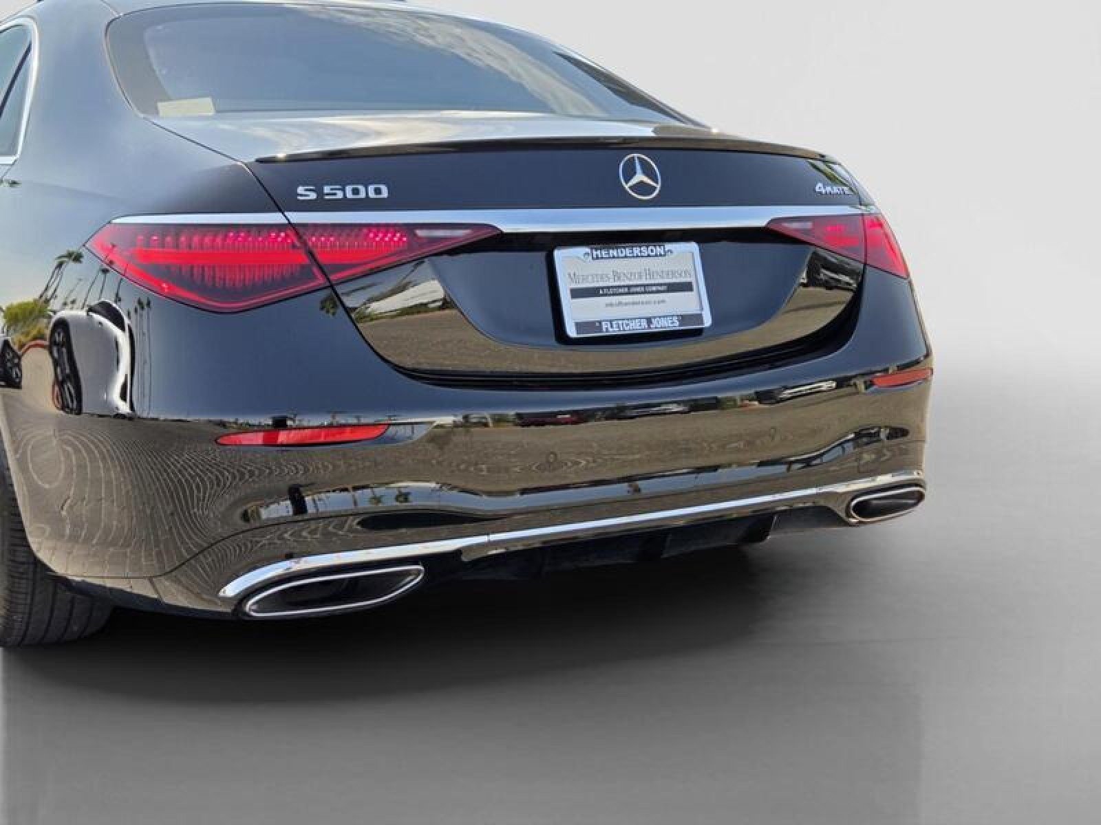 Certified 2025 Mercedes-Benz S 500 4MATIC image 4