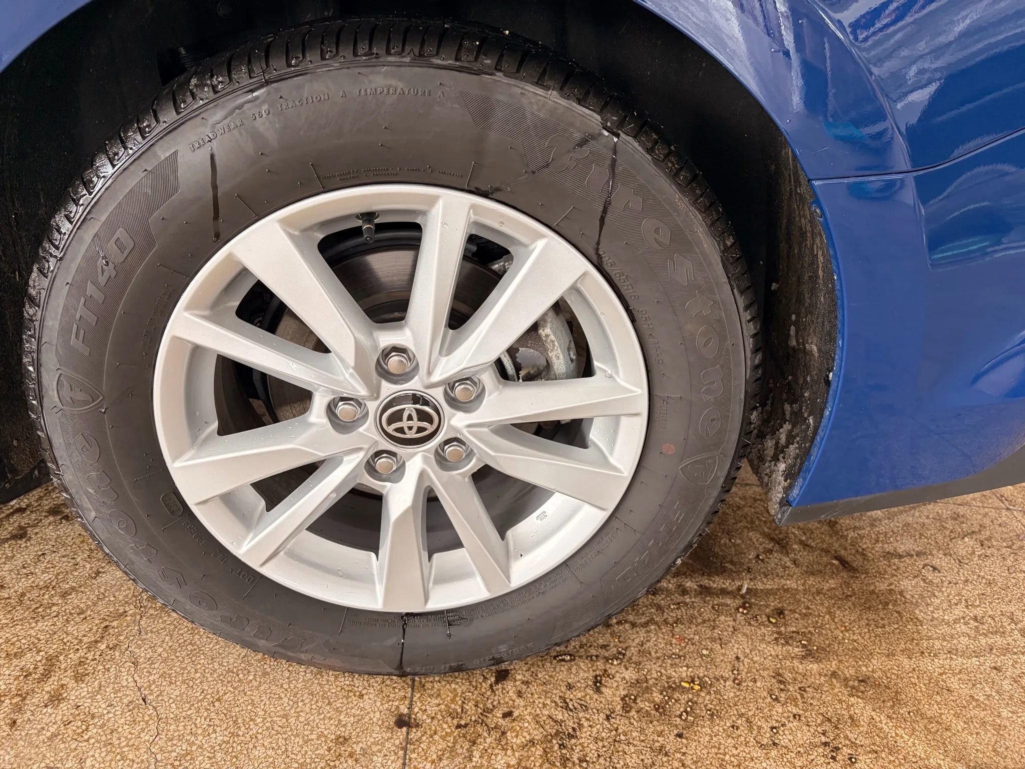 Used 2025 Toyota Camry SE image 37