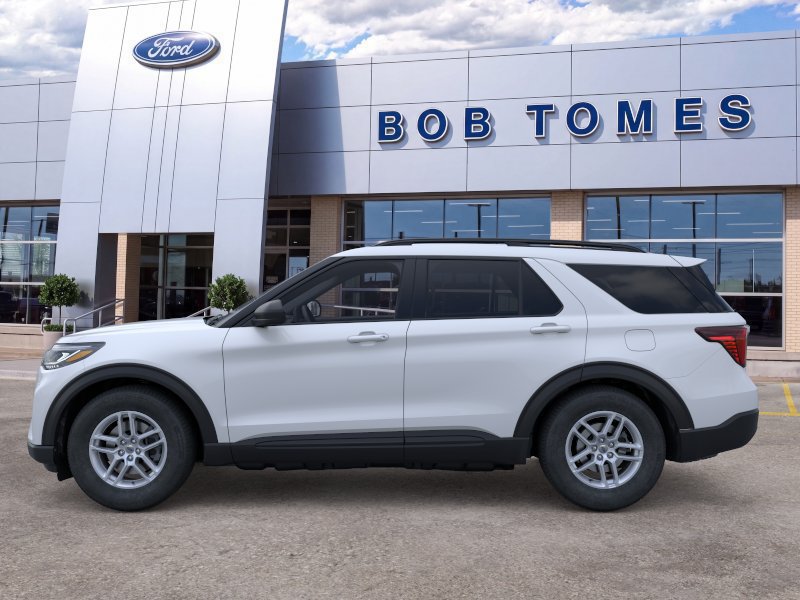 New 2026 Ford Explorer Active RWD image 3