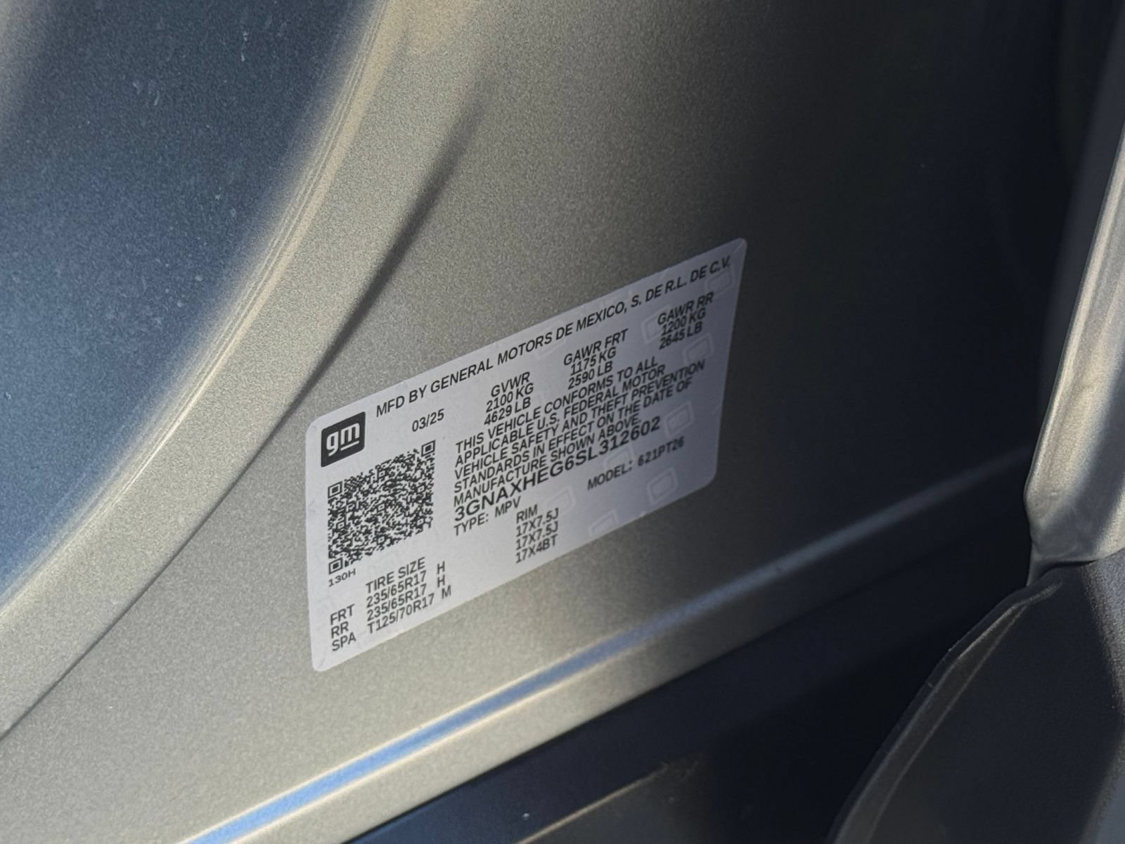 Used 2025 Chevrolet Equinox LT FWD image 30