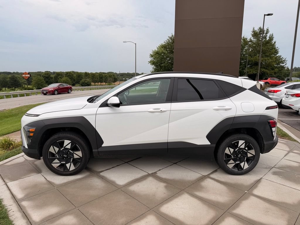 Used 2025 Hyundai Kona SEL AWD/4WD image 6
