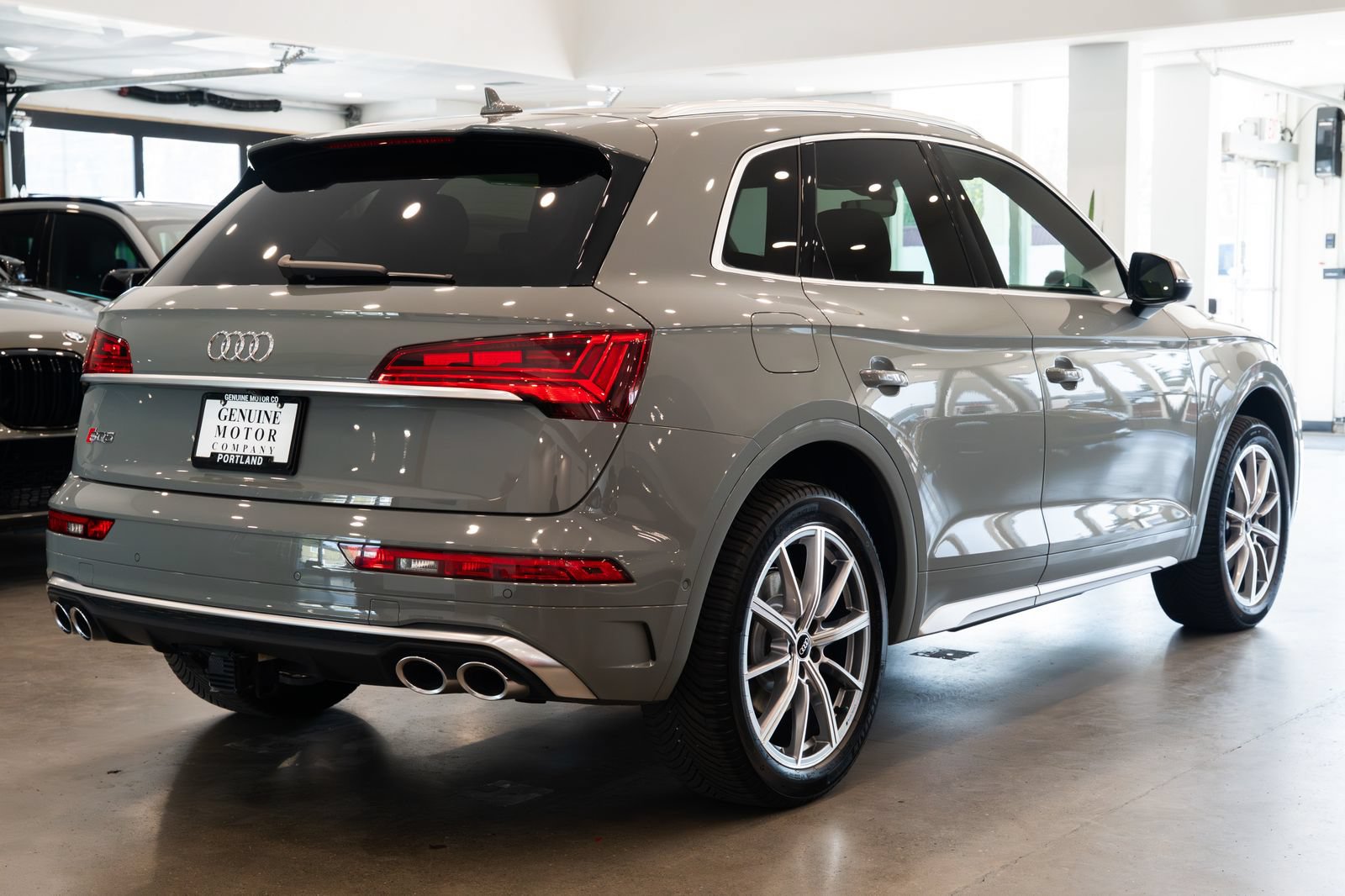 Used 2021 Audi SQ5 Prestige AWD/4WD image 4