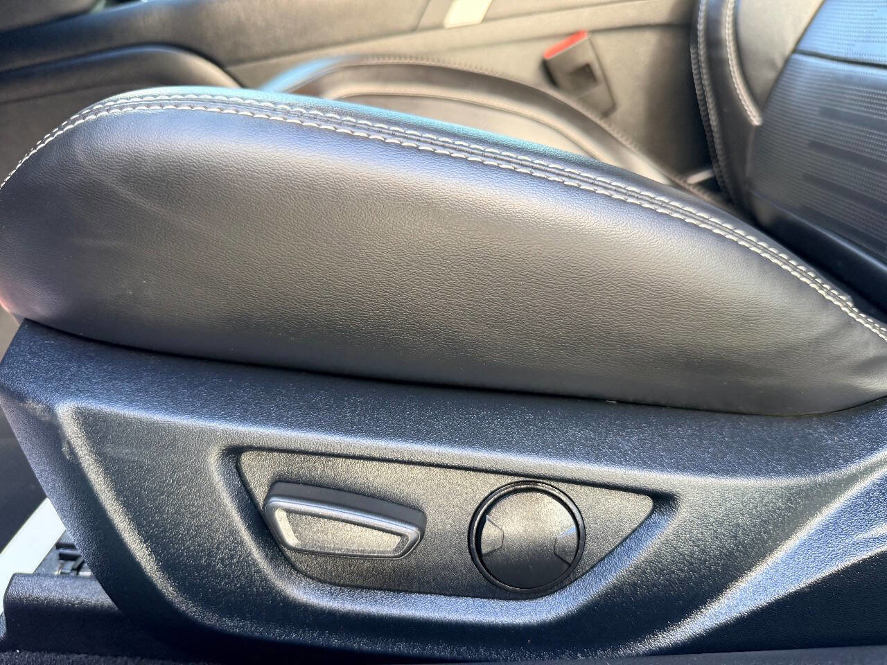 Used 2021 Ford Mustang Shelby GT500 w/ Technology Package image 20