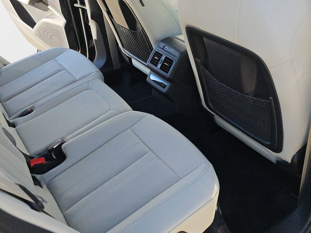 New 2025 Audi Q5 Prestige image 11