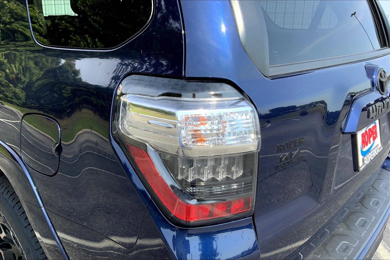 Used 2020 Toyota 4Runner SR5 Premium image 28