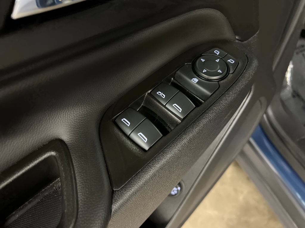 Certified 2024 Chevrolet Equinox LT AWD/4WD image 17