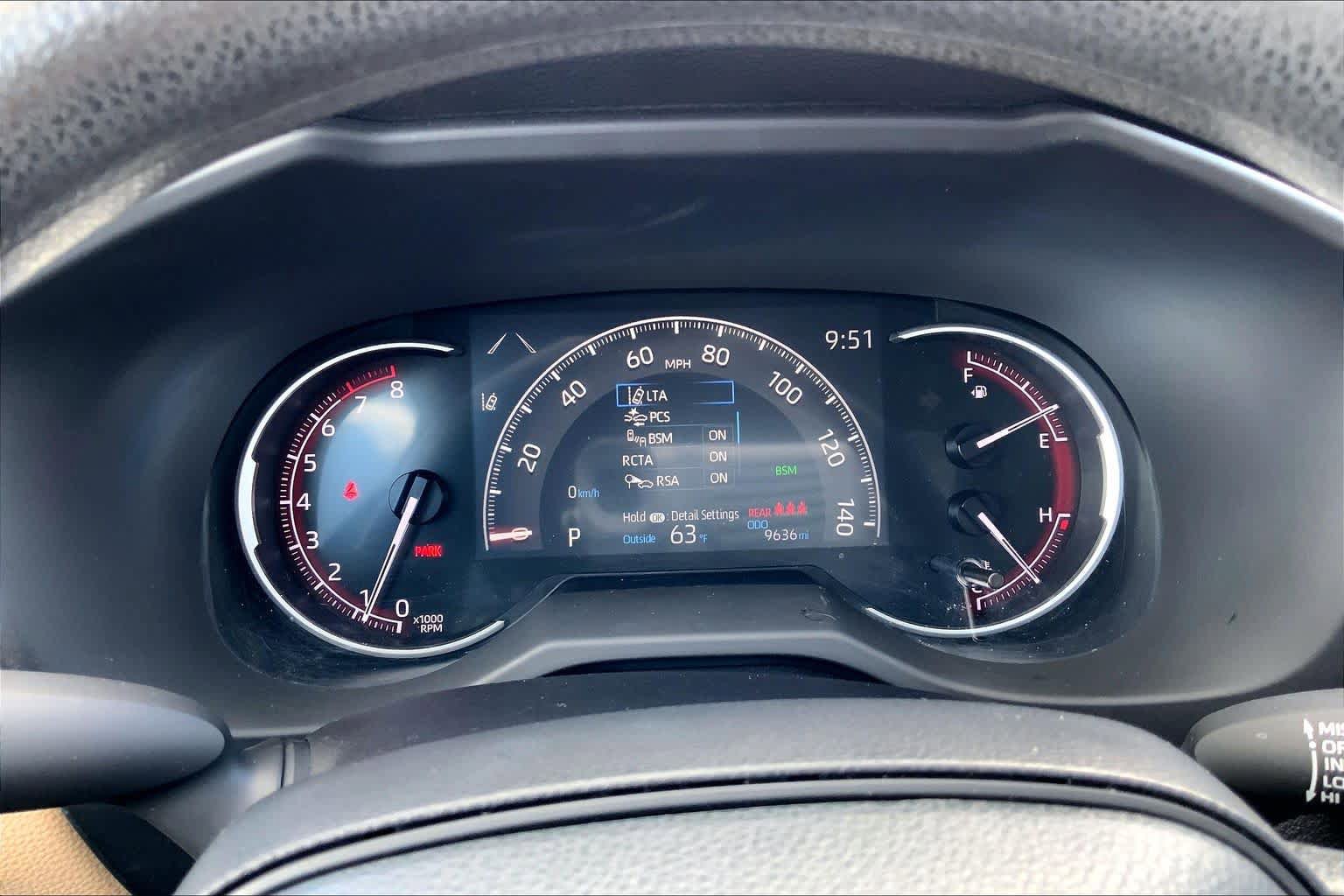 Used 2025 Toyota RAV4 XLE FWD image 26