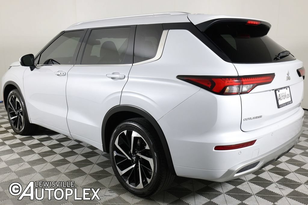 Used 2024 Mitsubishi Outlander SEL FWD image 7